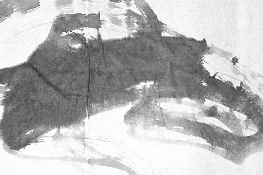 ノールック書道の作品。濃淡豊かな墨の筆致が大胆に広がる書。